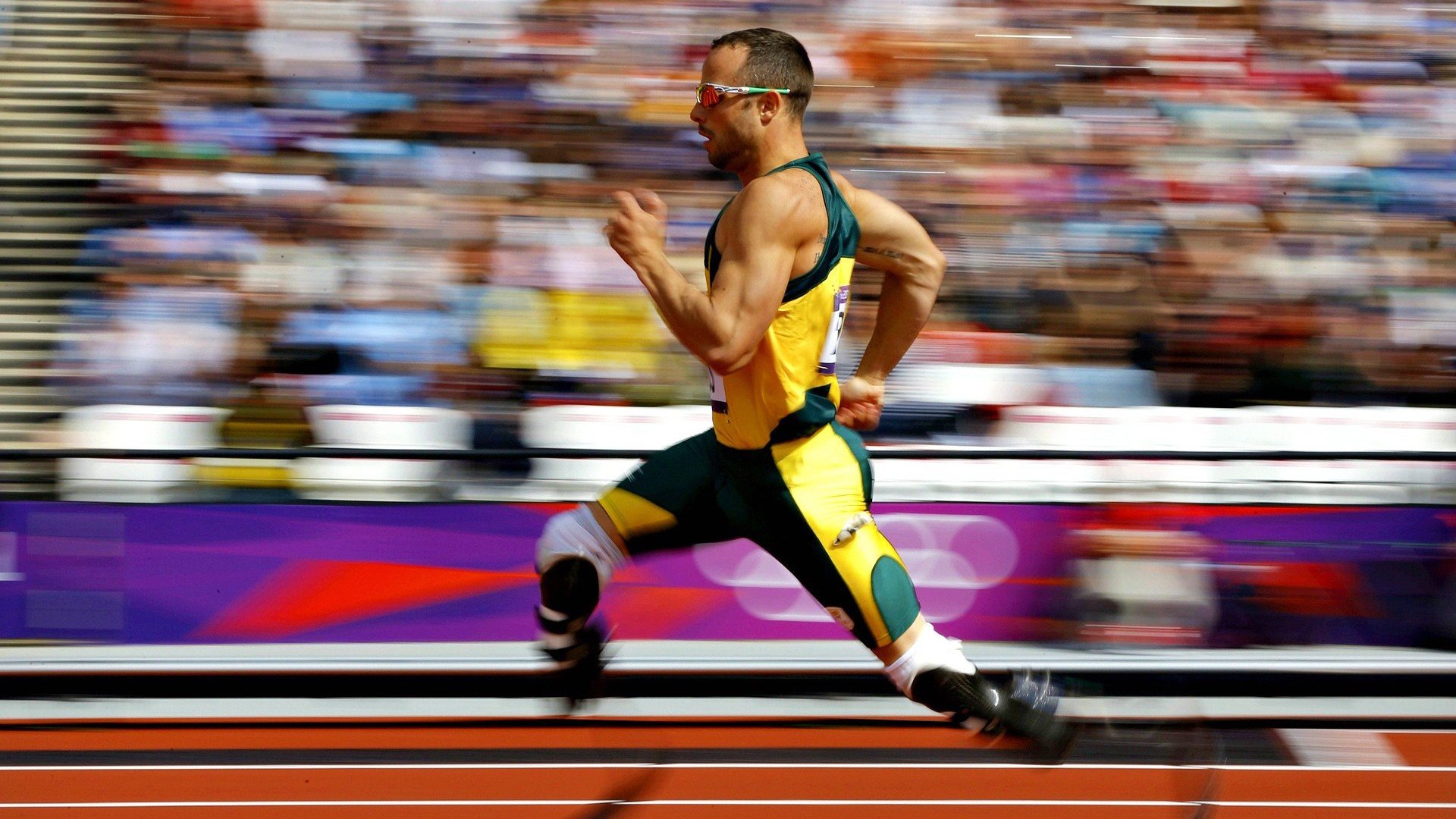 艾比·德尔福：稳定发挥，成功阻挡对方前锋，确保球队胜利，艾比 里德尔