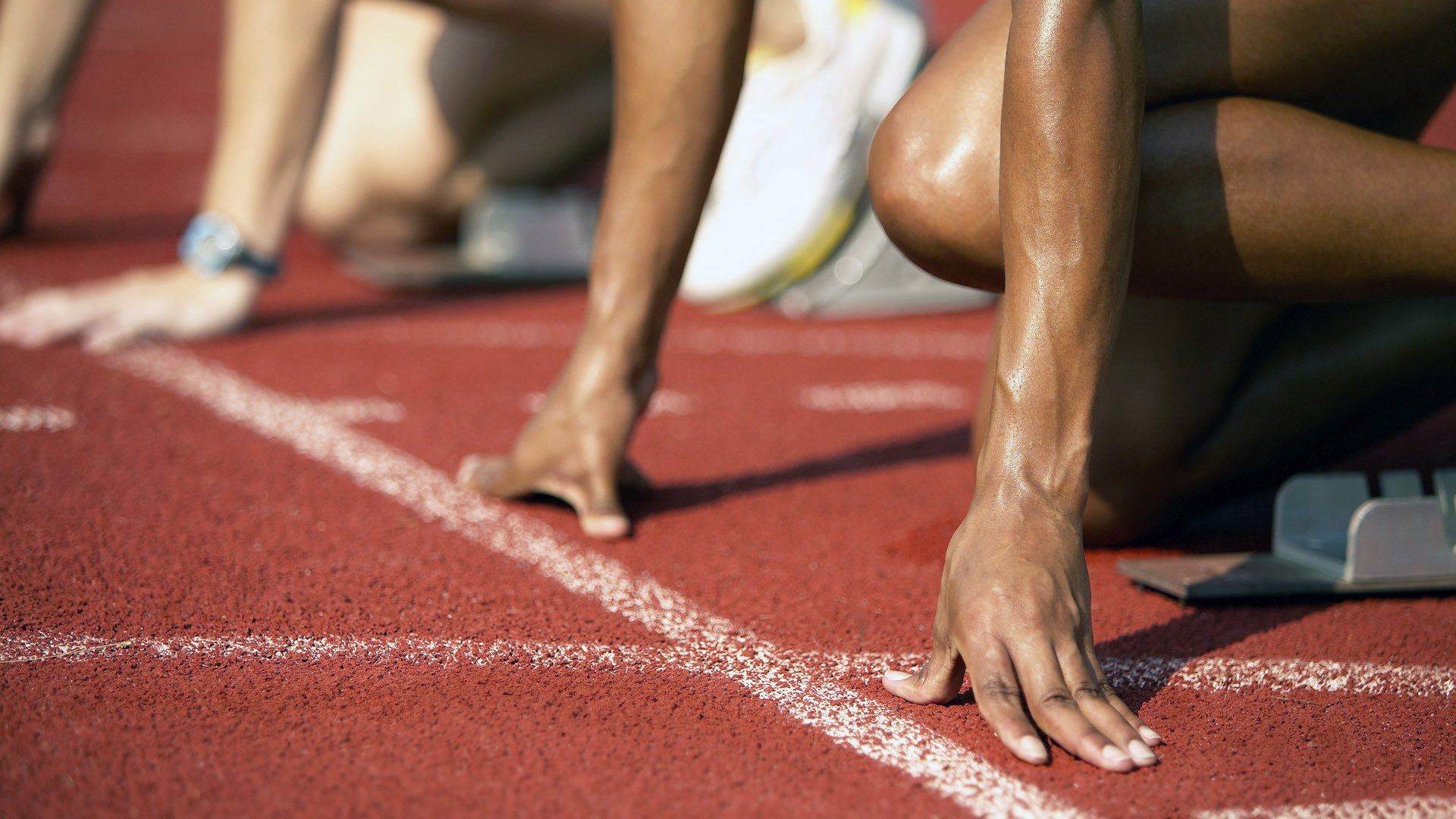 悬崖跳水赛：勇者无惧的震撼一跃，悬崖跳水危险吗