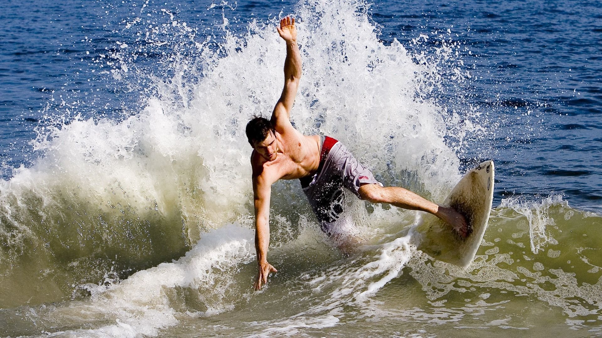 aiyouxi-联盟新规：变化带来的深远影响，了解英雄联盟的发展与改变